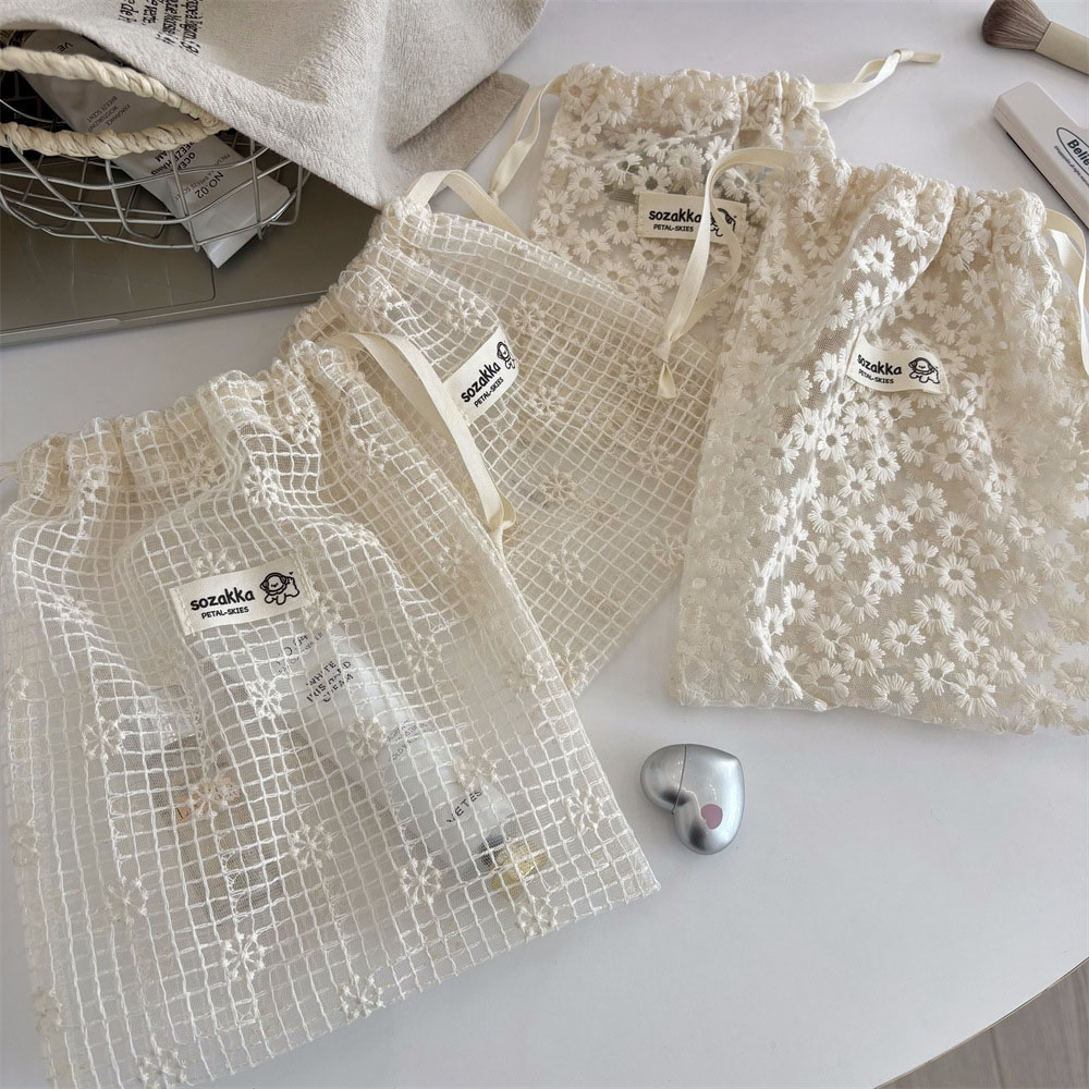 Travel Accessories Us - レース刺繍デイジーメッシュ巾着メイクアップバッグ夏旅行用トイレタリー下着靴下オーガナイザー収納ポーチアクセサリー用