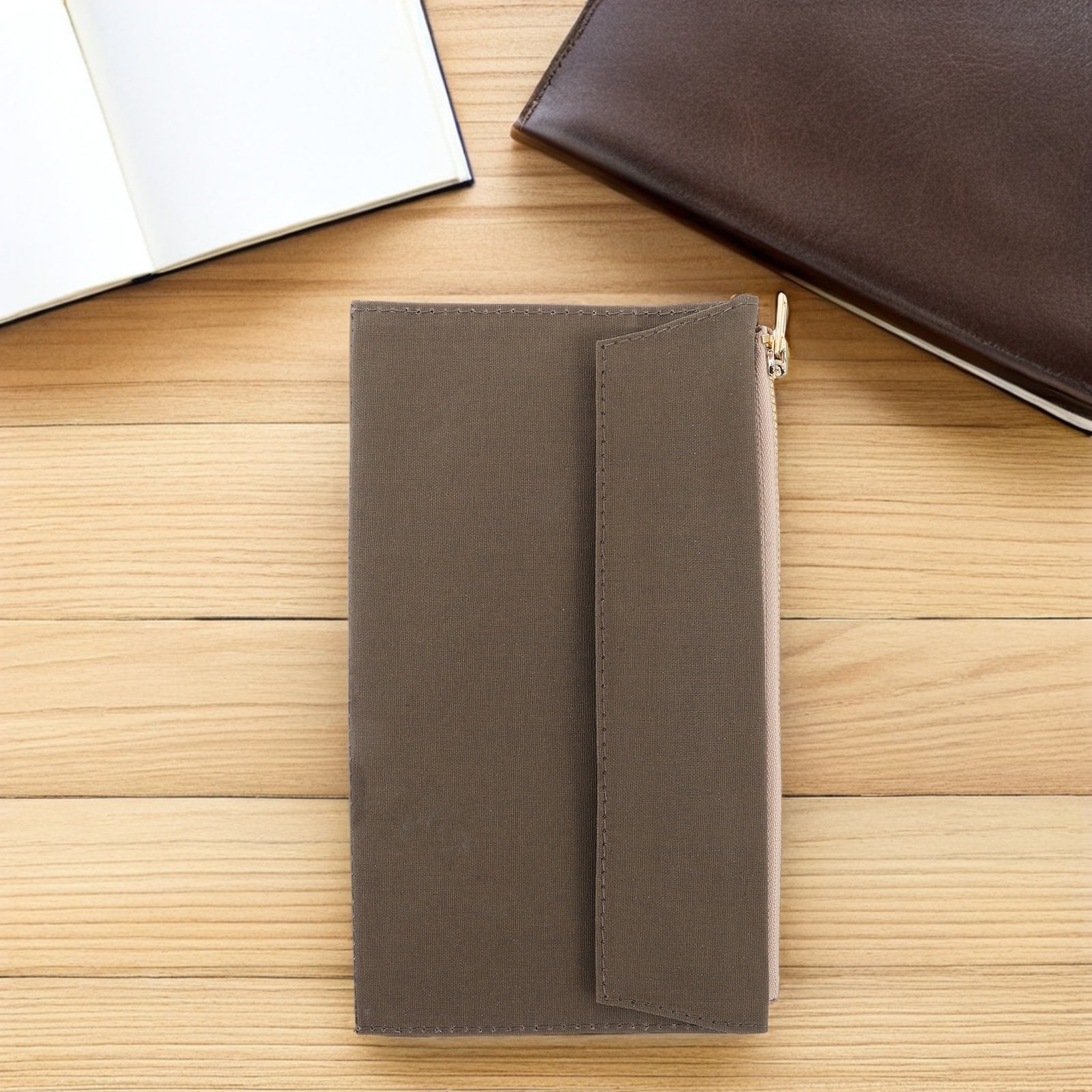 トラベルポケットノートブックカバー オリーブグリーン キャン - Travel Notebook Journal のレビューと価格
