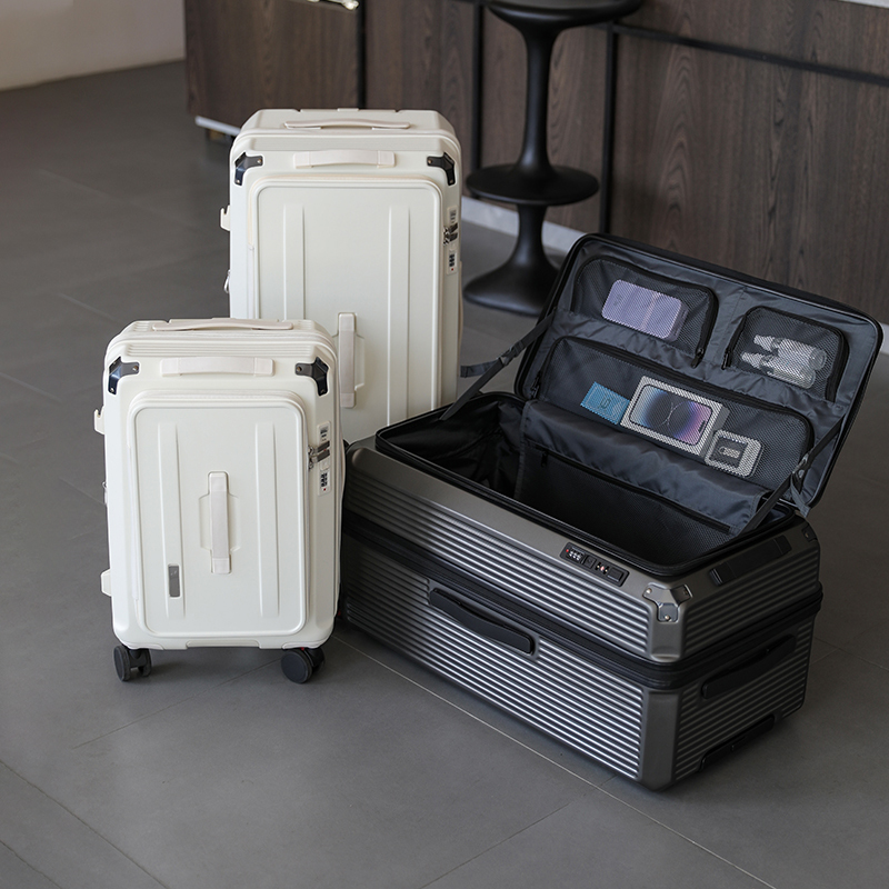 大容量PC素材スーツケース 20/28インチ 深型コンパート - Travel Lock Tsa Approved のレビューと価格
