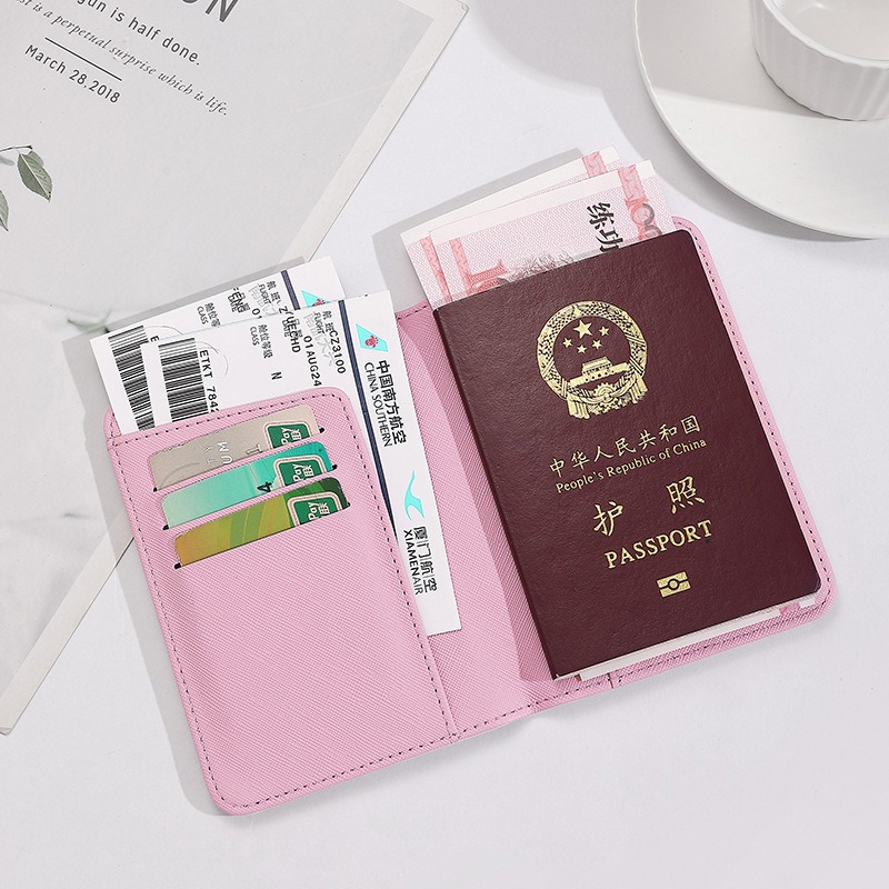 ハローキティ 女性用パスポートカバー PUレザー 多機能クレ - Travel Accessories Kmart のレビューと価格